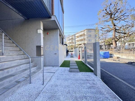 �����s���c�J�挷��4���� 31-10�̒��Ã}���V�����̃G���g�����X