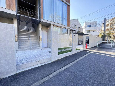 �����s���c�J�挷��4���� 31-10�̒��Ã}���V�����̃G���g�����X