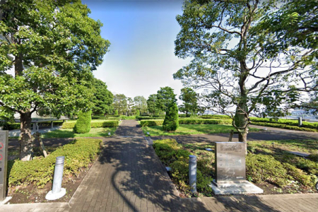 �����s�`��`��4���� 7-55�̒��Ã}���V�����̎��ӊ�