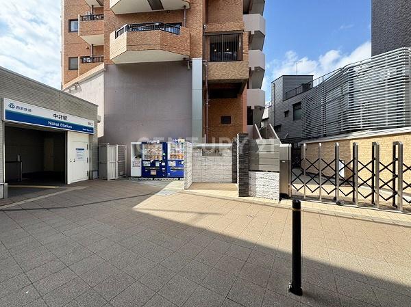 �����s�V�h�撆��1���� 2-4�̒��Ã}���V�����̃G���g�����X