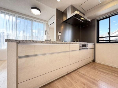 �����s�`���R4���� 2-12�̒��Ã}���V�����̃L�b�`��