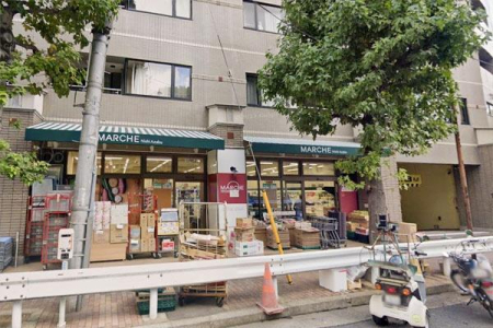 �����s�`���R4���� 2-12�̒��Ã}���V�����̎��ӊ�