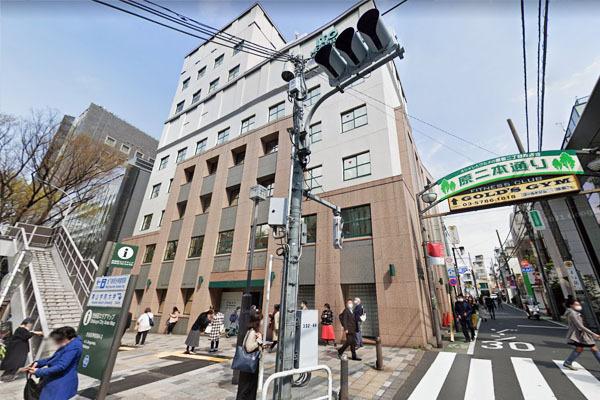 �����s�`���R3���� 3-10�̒��Ã}���V�����̎��ӊ�