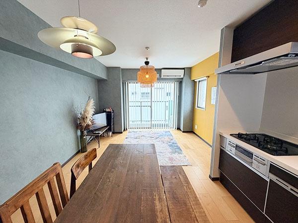 �����s�ڍ���t��2���� 20-5�̒��Ã}���V�����̃��r���O