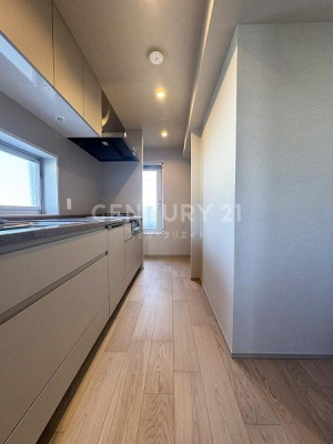 �����s�a�J���X��4���� 51-7�̒��Ã}���V�����̃L�b�`��