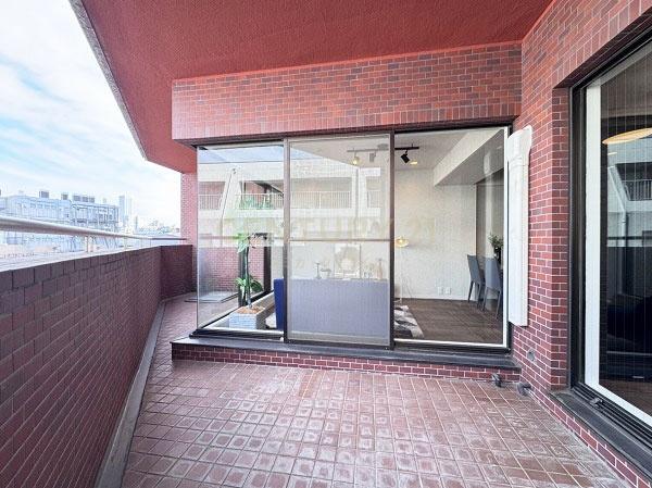 �����s�a�J��a�J1���� 20-17�̒��Ã}���V�����̃o���R�j�[