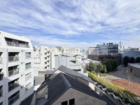 �����s�a�J��a�J1���� 20-17�̒��Ã}���V�����̏Z�˂���̒��]�ʐ^