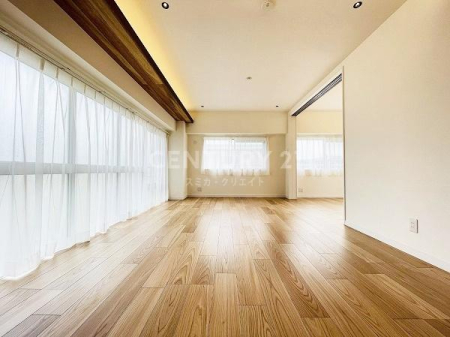 �����s���c�J�挷��5���� 33-18�̒��Ã}���V�����̃��r���O