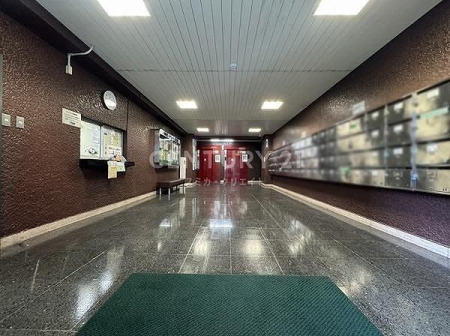 �����s�i������2���� 8-6�̒��Ã}���V�����̃G���g�����X