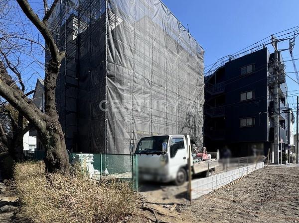 �����s��c���X��4���ڂ̐V�z��ˌ��Ă̂��̑����n