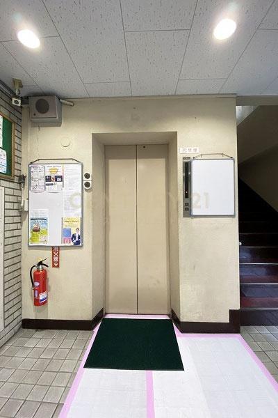 ハイツ旗の台 エレベーターホール