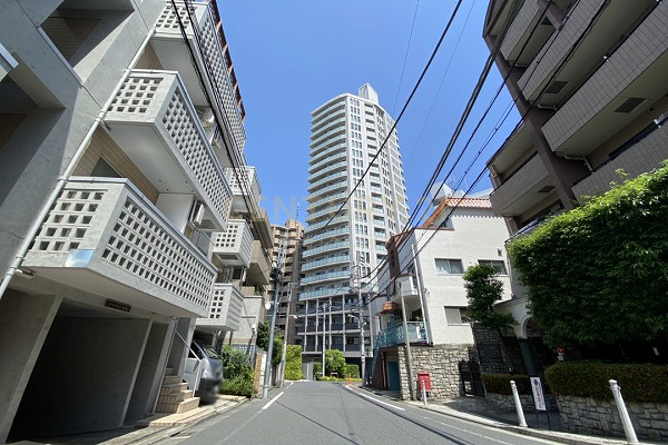 クレヴィアタワー池田山 建物外観(2022.6撮影)