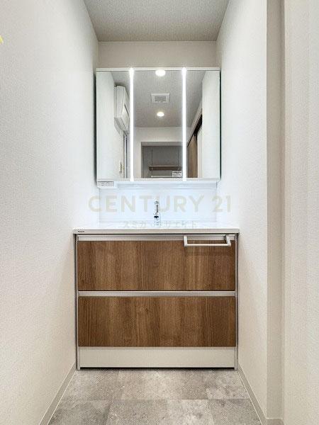 �����s���c�J��{��3���� 38-4�̒��Ã}���V�����̐��ʑ�E���ʏ�