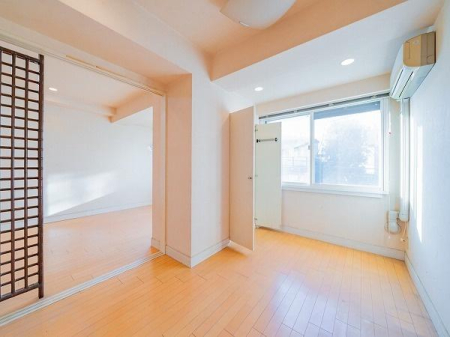 �����s�`�攒��2���� 1-41�̒��Ã}���V�����̗m��