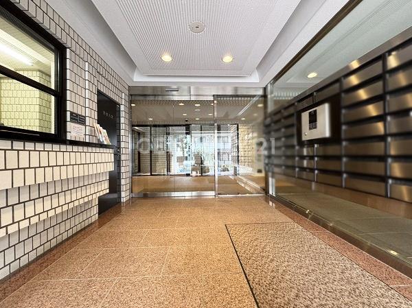 �����s�`�攒��2���� 1-41�̒��Ã}���V�����̃G���g�����X