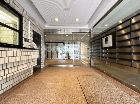 �����s�`�攒��2���� 1-41�̒��Ã}���V�����̃G���g�����X