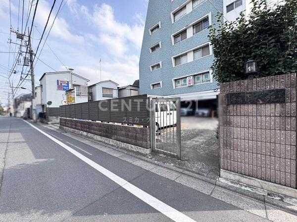 �����s������a��2���� 5-44�̒��Ã}���V�����̃G���g�����X