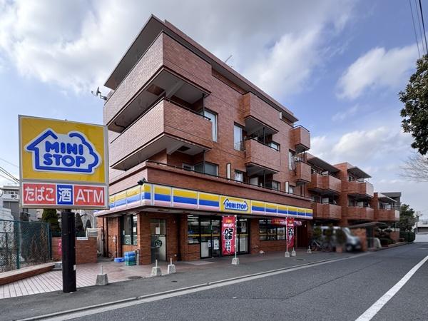 �����s������a��2���� 5-44�̒��Ã}���V�����̎��ӊ�