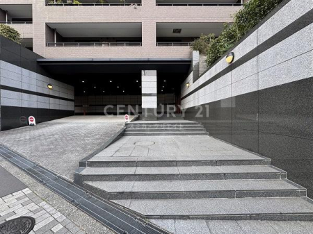 �����s�`��O�c4���� 18-20�̒��Ã}���V�����̃G���g�����X