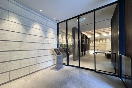 �����s�`���R7���� 1-21�̒��Ã}���V�����̃G���g�����X