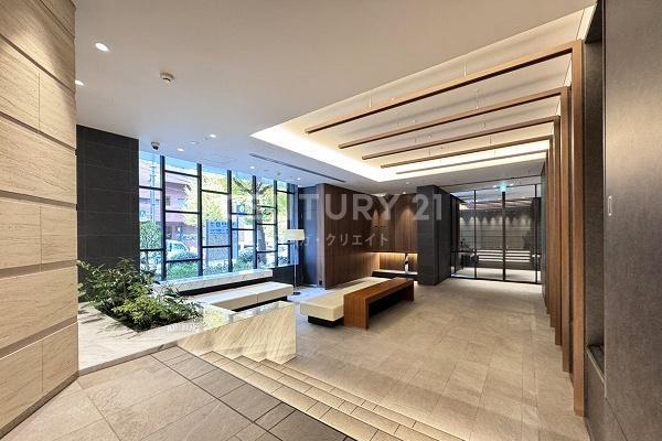 �����s�`���R7���� 1-21�̒��Ã}���V�����̃G���g�����X