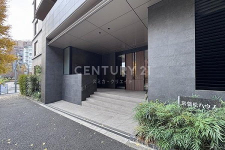 �����s�`���R7���� 1-21�̒��Ã}���V�����̃G���g�����X