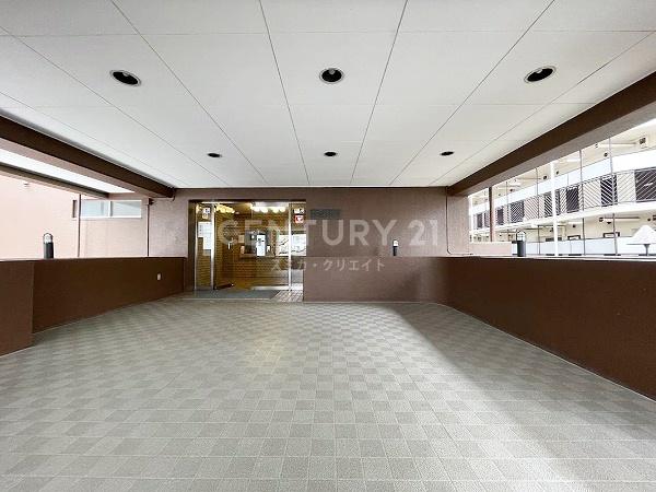 �����s�i��搼�ܔ��c4���� 27-9�̒��Ã}���V�����̃G���g�����X