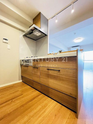 �����s�i��搼�ܔ��c4���� 27-9�̒��Ã}���V�����̃L�b�`��