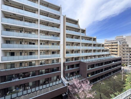 �����s�i��擌�ܔ��c4���� 10-9�̒��Ã}���V�����̏Z�˂���̒��]�ʐ^