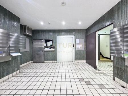 �����s�i��擌�ܔ��c4���� 10-9�̒��Ã}���V�����̃G���g�����X