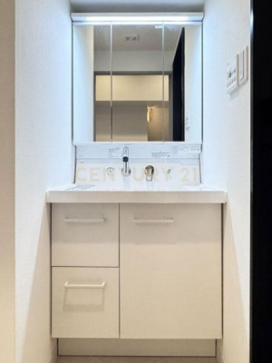 �����s�i��擌�ܔ��c4���� 10-9�̒��Ã}���V�����̐��ʑ�E���ʏ�