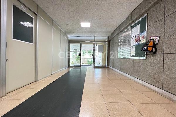 �����s�ڍ��撆����2���� 28-15�̒��Ã}���V�����̃G���g�����X