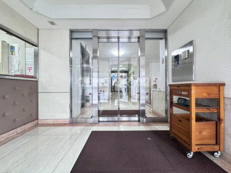 �����s��c�撆�n��2���� 16-1�̒��Ã}���V�����̃G���g�����X