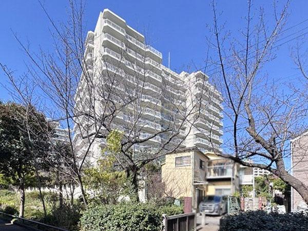 �����s���c�J��r�K4���� 27-32�̒��Ã}���V�����̂��̑����n