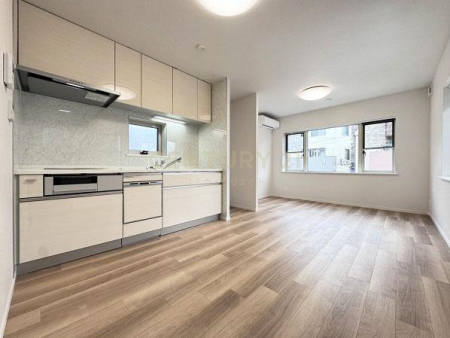 �����s��c��R��4���ڂ̒��È�ˌ��Ẵ��r���O