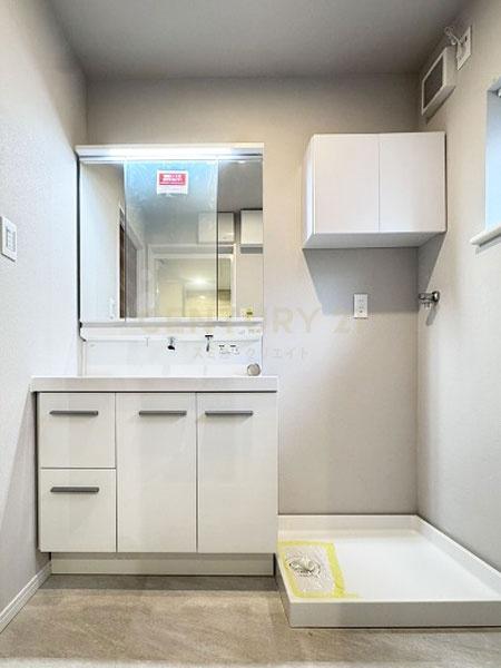 �����s��c��R��4���ڂ̒��È�ˌ��Ă̐��ʑ�E���ʏ�