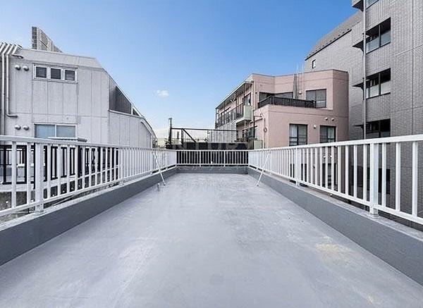 �����s��c��R��4���ڂ̒��È�ˌ��Ẵo���R�j�[