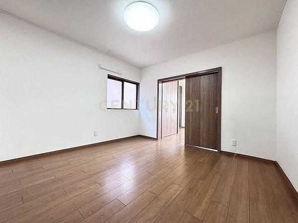 �����s�`��얃�z1���� 24-11�̒��Ã}���V�����̃��r���O