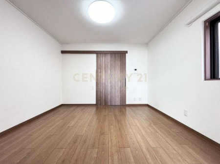 �����s�`��얃�z1���� 24-11�̒��Ã}���V�����̃��r���O