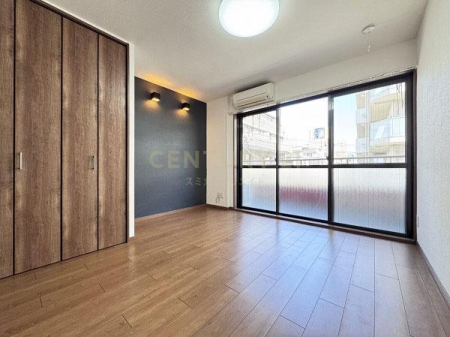 �����s�`��얃�z1���� 24-11�̒��Ã}���V�����̐Q��