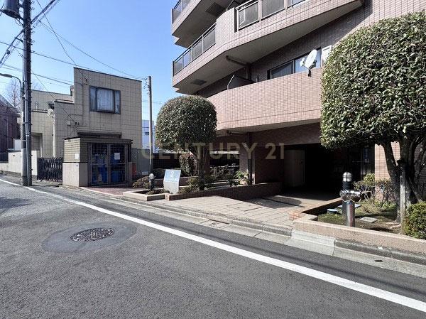 �����s��c��k�瑩3���� 33-4�̒��Ã}���V�����̃G���g�����X