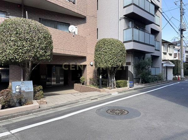 �����s��c��k�瑩3���� 33-4�̒��Ã}���V�����̃G���g�����X