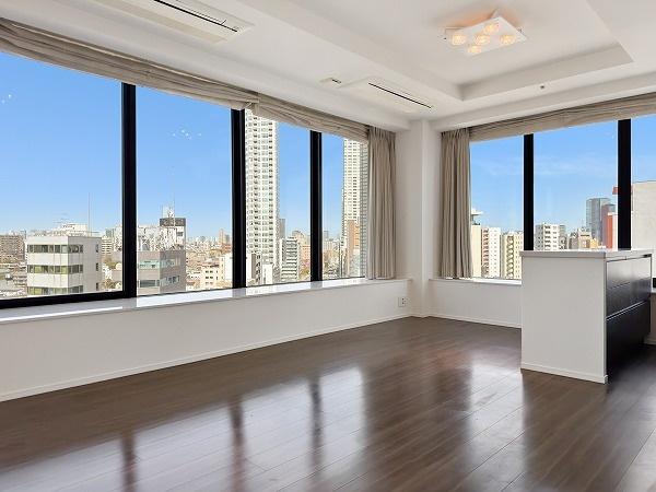 �����s�`�捂��3���� 11-8�̒��Ã}���V�����̃��r���O