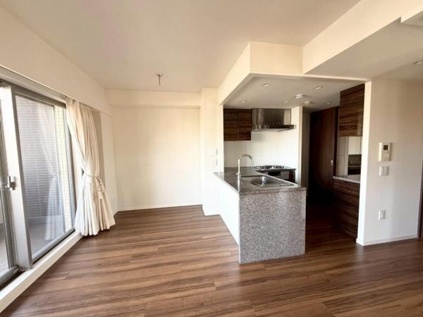 �����s�ڍ���蕶�J2���� 3-1�̒��Ã}���V�����̃��r���O