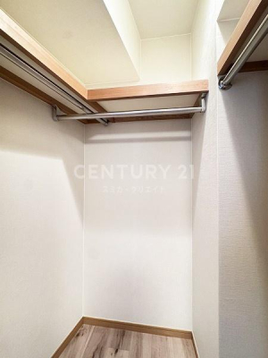 �����s���c�J��O������1���� 32-8�̒��Ã}���V�����̎��[