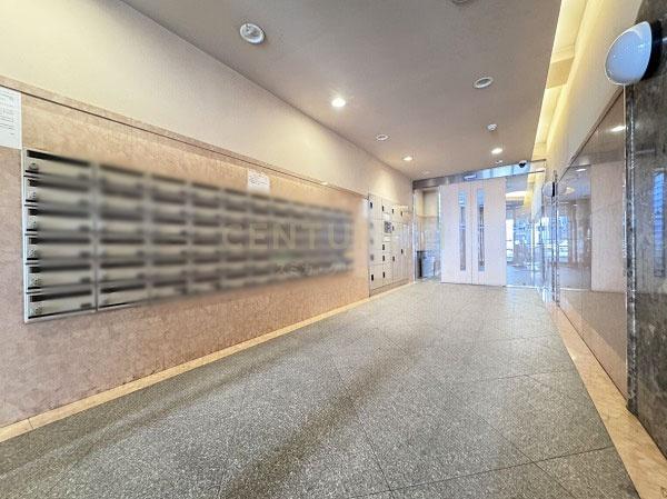 �����s���c�J��O������1���� 32-8�̒��Ã}���V�����̃G���g�����X