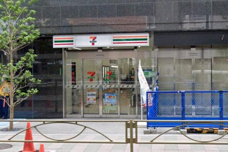 �����s���c�J��O������1���� 32-8�̒��Ã}���V�����̎��ӊ�