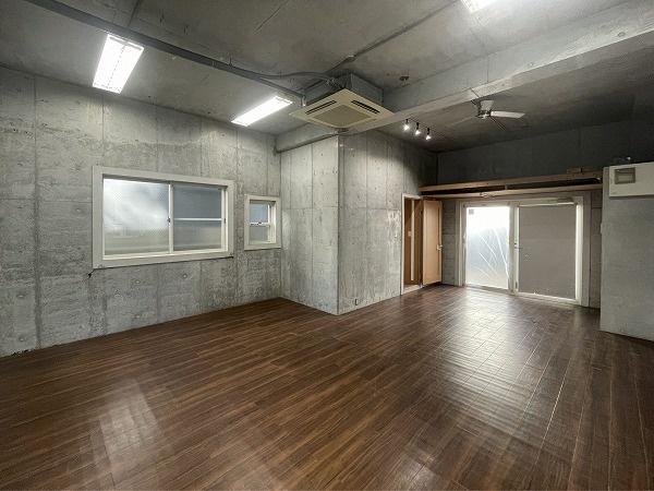 �����s�i���`��6���ڂ̒��È�ˌ��Ă̂��̑�����