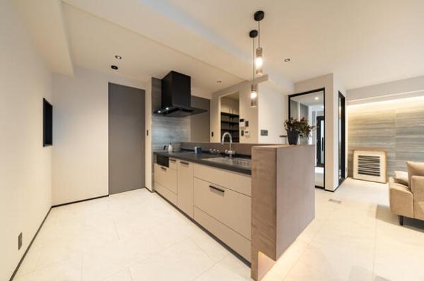 �����s�i��擌����2���ڂ̒��È�ˌ��ẴL�b�`��