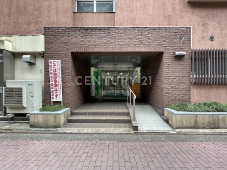 �����s��c�搼���c8���� 22-3�̒��Ã}���V�����̃G���g�����X